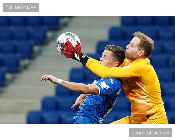 莱比锡快速推进多点开花 格鲁达鲍姆加特纳双前锋配合默契