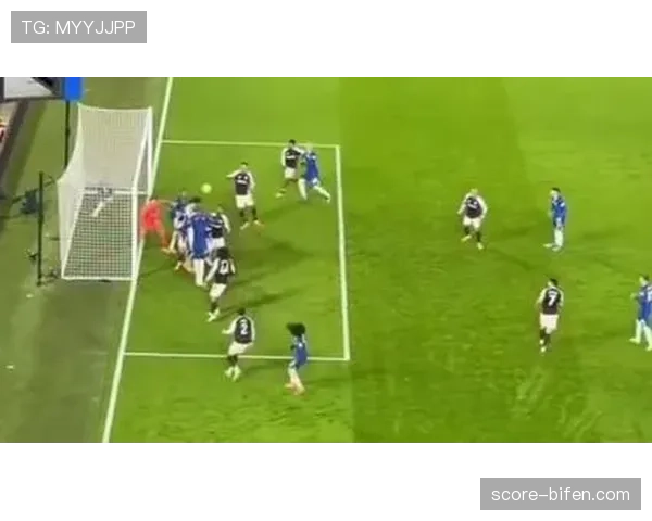 斯特拉斯堡角球战术：仅2次角球未能制造威胁